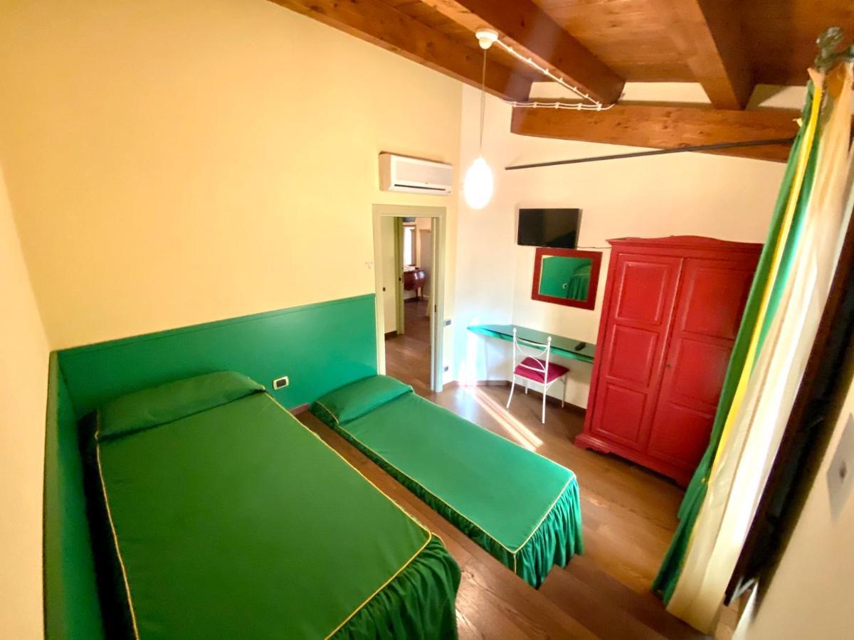 Agriturismo Il Casale Morrovalle Buitenkant foto